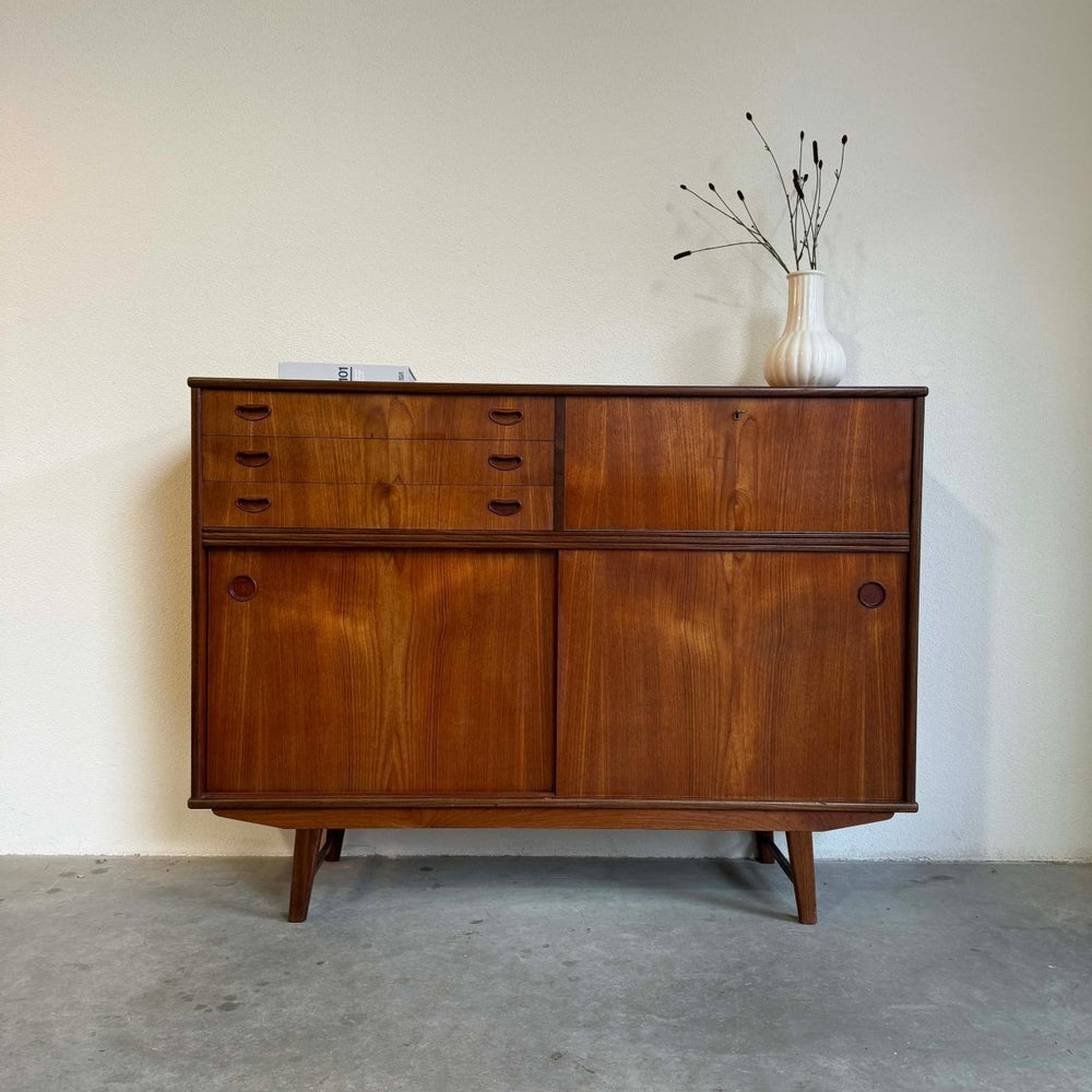 Highboard schuifdeuren en 3 lades teak - LOUI.STORE