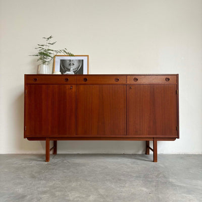 
                  
                    Highboard teak ronde greep - LOUI.STORE
                  
                