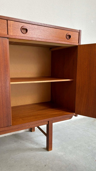 
                  
                    Highboard teak ronde greep - LOUI.STORE
                  
                