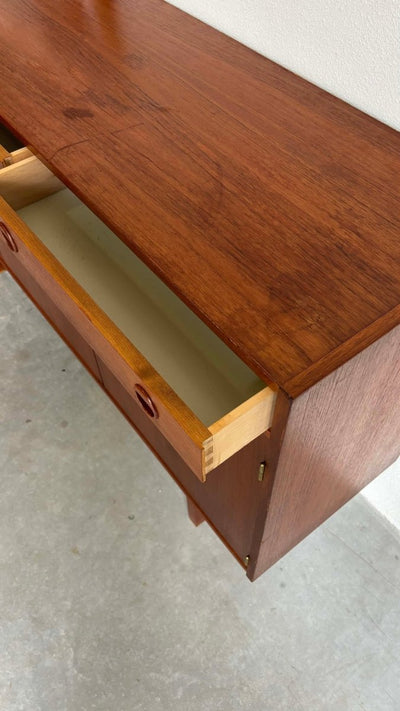 
                  
                    Highboard teak ronde greep - LOUI.STORE
                  
                