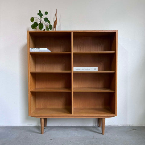 Hundevad boekenkast eiken 108 - LOUI.STORE