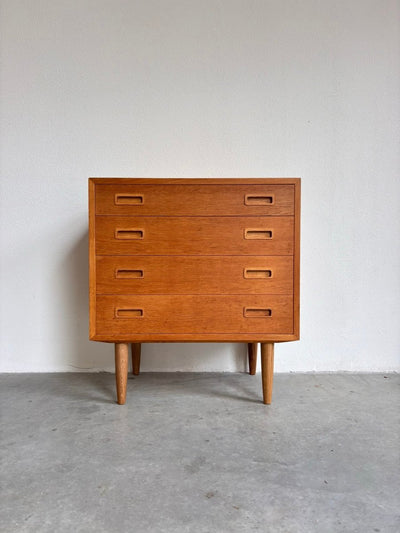 
                  
                    Hundevad ladekast eiken - LOUI.STORE
                  
                