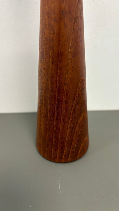
                  
                    Kandelaar teak of eiken - LOUI.STORE
                  
                