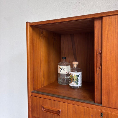 
                  
                    Klein Deens highboard - ladekast teak Gunnar Nielsen voor Tibergaard - LOUI
                  
                