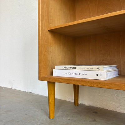 
                  
                    Klein vintage boekenkastje eiken - LOUI.STORE
                  
                