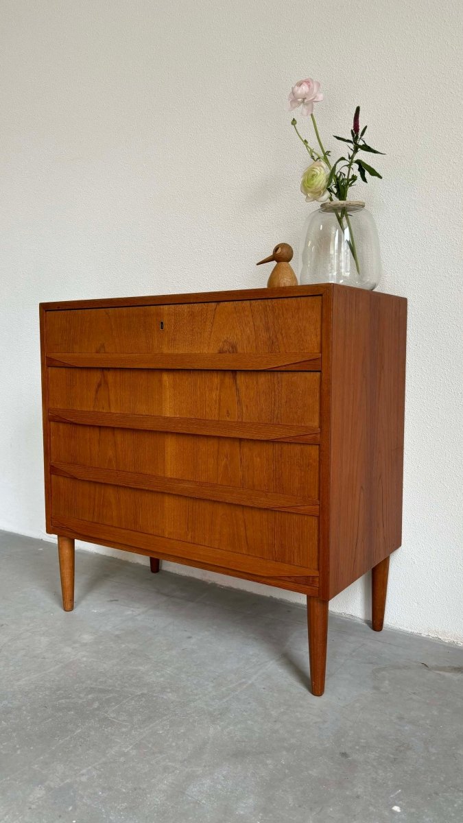 Ladekast 4* teak greep onder - LOUI.STORE