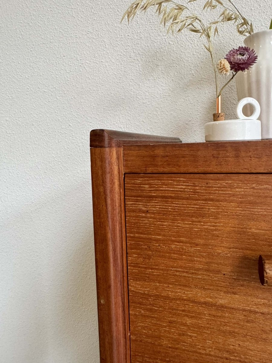 
                  
                    Ladekast 5* ronde greepjes - LOUI.STORE
                  
                