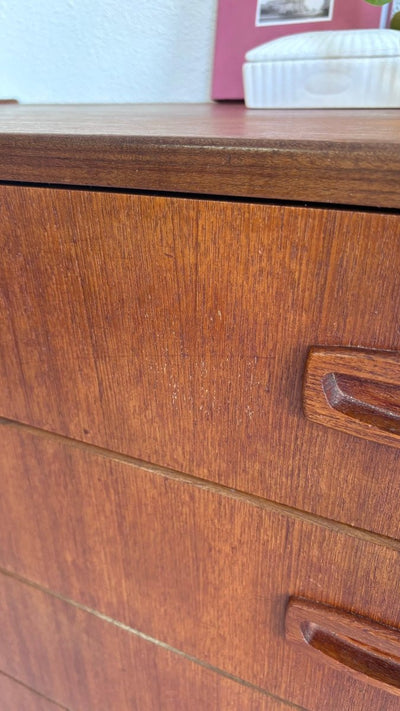 
                  
                    Ladekast 6* teak - LOUI.STORE
                  
                