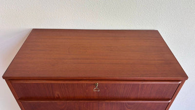 
                  
                    Ladekast 8* highboy teak - LOUI.STORE
                  
                