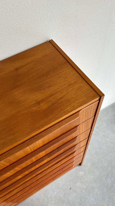 
                  
                    Ladekast 8* tallboy” - LOUI.STORE
                  
                