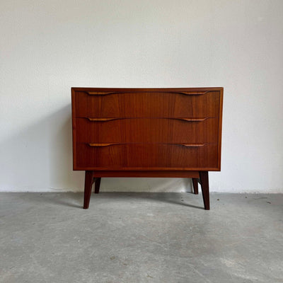 
                  
                    Ladekast in teak 3* - LOUI.STORE
                  
                