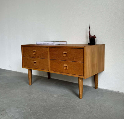 
                  
                    Ladekast laag eiken - LOUI.STORE
                  
                