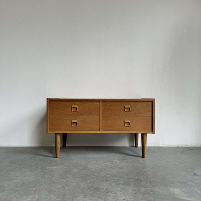 
                  
                    Ladekast laag eiken - LOUI.STORE
                  
                