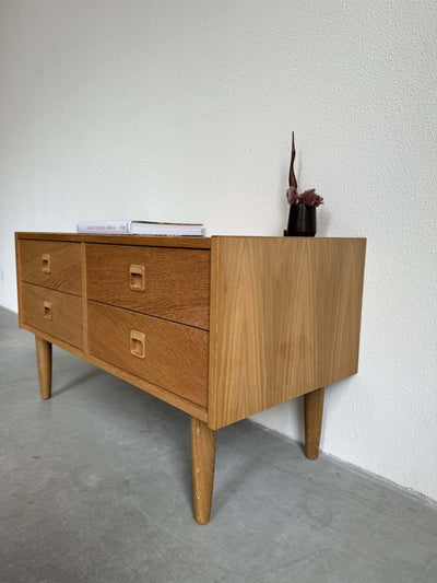 
                  
                    Ladekast laag eiken - LOUI.STORE
                  
                