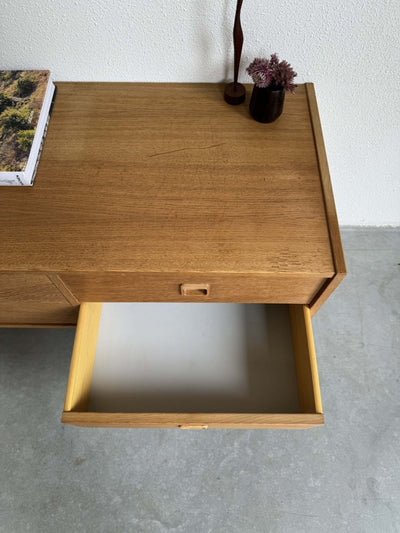 
                  
                    Ladekast laag eiken - LOUI.STORE
                  
                