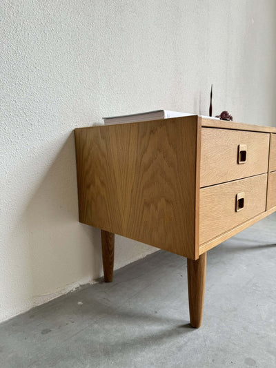 
                  
                    Ladekast laag eiken - LOUI.STORE
                  
                