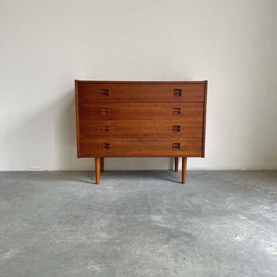 
                  
                    Ladekast teak 4* - LOUI.STORE
                  
                