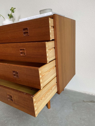 
                  
                    Ladekast teak 4* - LOUI.STORE
                  
                