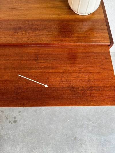 
                  
                    Ladekast teak 4* metalen greepje - LOUI.STORE
                  
                