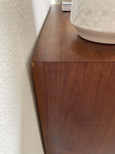 
                  
                    Ladekast teak Holger Jensen 7* - LOUI.STORE
                  
                