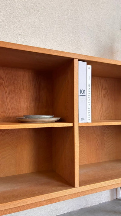 
                  
                    Lage boekenkast Børge Mogensen - LOUI.STORE
                  
                