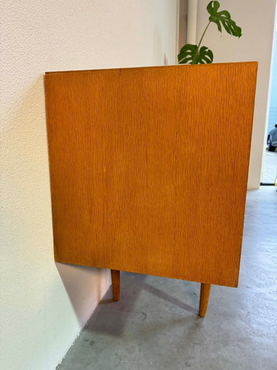 
                  
                    Lowboard eiken smalle lades - LOUI.STORE
                  
                