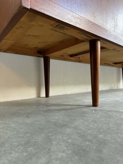 
                  
                    Lowboard teak 4 lades 2 schuifdeuren - LOUI.STORE
                  
                