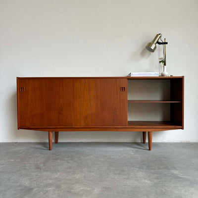 
                  
                    Lowboard teak met 4 lades - LOUI.STORE
                  
                