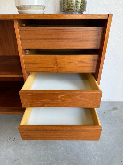 
                  
                    Lowboard XL teak - LOUI.STORE
                  
                