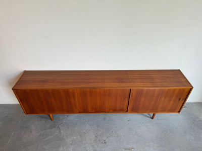 
                  
                    Lowboard XL teak - LOUI.STORE
                  
                