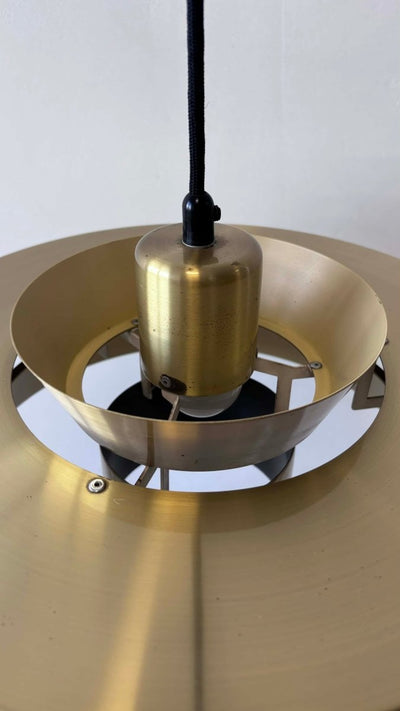 
                  
                    Messing hanglamp Jo Hammerborg - LOUI.STORE
                  
                