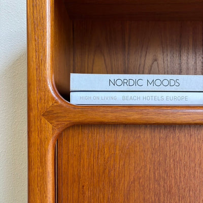 
                  
                    Mid century design highboard - dressoir Dyrlund teak tambour - LOUI.STORE
                  
                