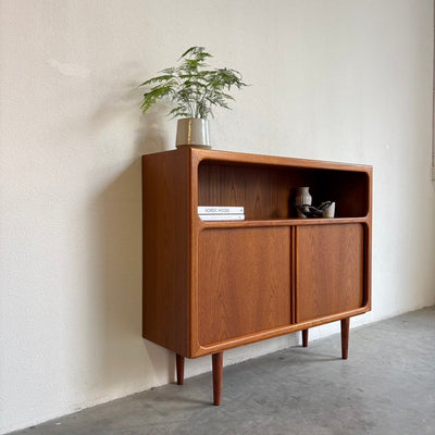 
                  
                    Mid century design highboard - dressoir Dyrlund teak tambour - LOUI.STORE
                  
                