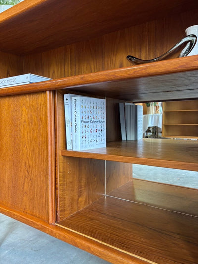 
                  
                    Mid century design highboard - dressoir Dyrlund teak tambour - LOUI.STORE
                  
                