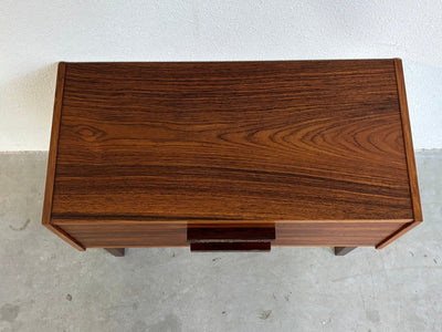 
                  
                    Mid Century laag ladekastje 2* palissander - LOUI.STORE
                  
                