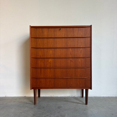 
                  
                    Mid century ladekast teak slanke greep - LOUI.STORE
                  
                