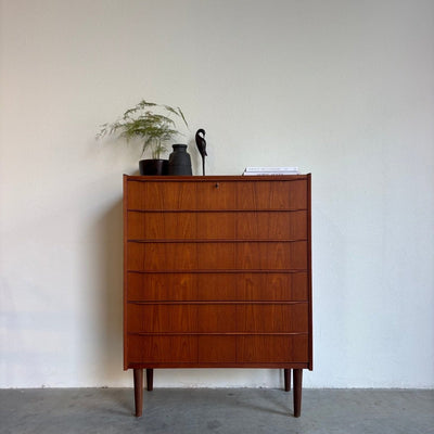 
                  
                    Mid century ladekast teak slanke greep - LOUI.STORE
                  
                