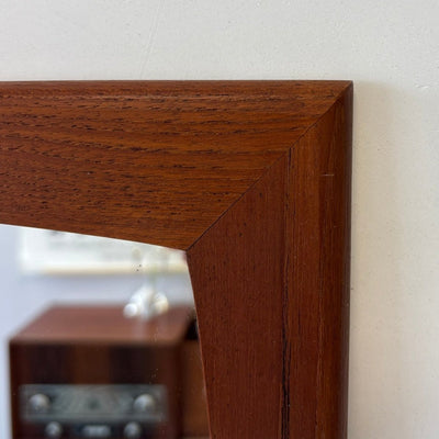 
                  
                    Mid century spiegel teak brede lijst - LOUI.STORE
                  
                