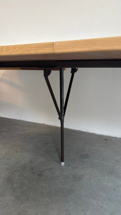 
                  
                    Mid Century uitschuifbare eettafel Omann Jun eiken, model 55 - LOUI.STORE
                  
                