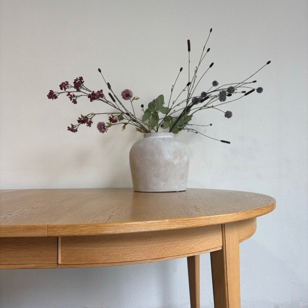 
                  
                    Mid Century uitschuifbare eettafel Omann Jun eiken, model 55 - LOUI.STORE
                  
                