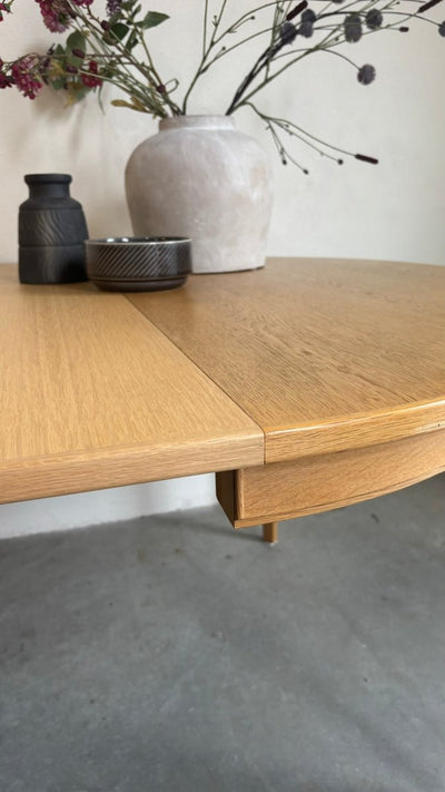 
                  
                    Mid Century uitschuifbare eettafel Omann Jun eiken, model 55 - LOUI.STORE
                  
                
