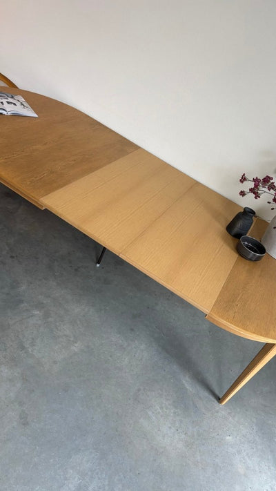 
                  
                    Mid Century uitschuifbare eettafel Omann Jun eiken, model 55 - LOUI.STORE
                  
                