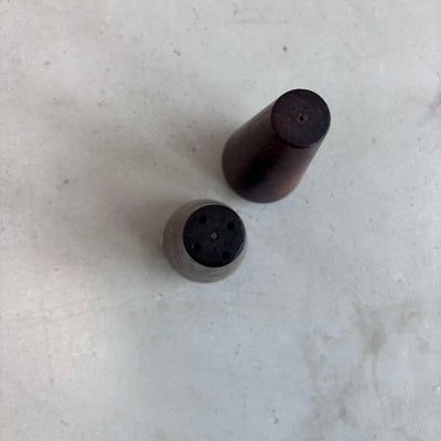 
                  
                    Peper en zout stel in palissander - LOUI.STORE
                  
                