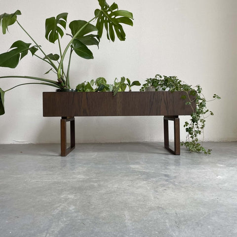 Plantenbak Kai Kristiansen donker eiken - LOUI.STORE