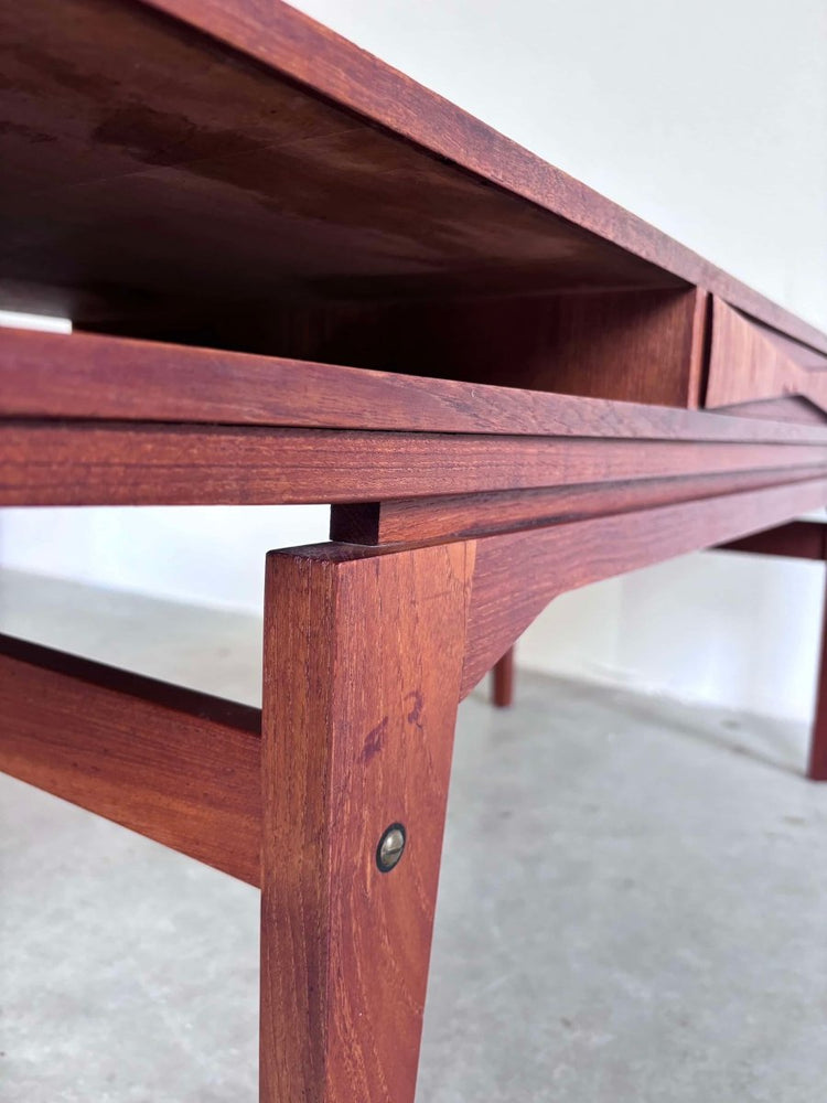 
                  
                    Salontafel 1 lade 2 vakken teak - LOUI.STORE
                  
                