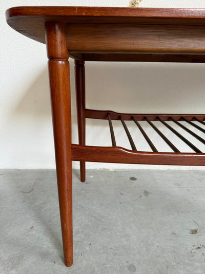 
                  
                    Salontafel teak spijltjes - LOUI.STORE
                  
                