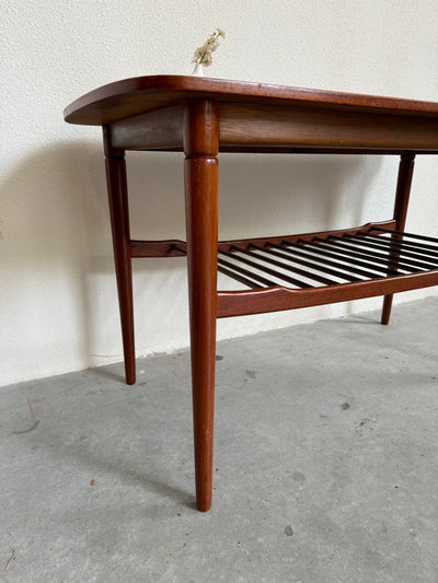 
                  
                    Salontafel teak spijltjes - LOUI.STORE
                  
                