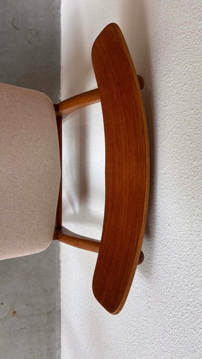 
                  
                    Set 2* Findahl stoelen teak - LOUI.STORE
                  
                