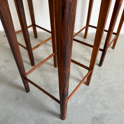 
                  
                    Set 3 vintage plantentafeltjes - bijzettafel palissander - LOUI
                  
                