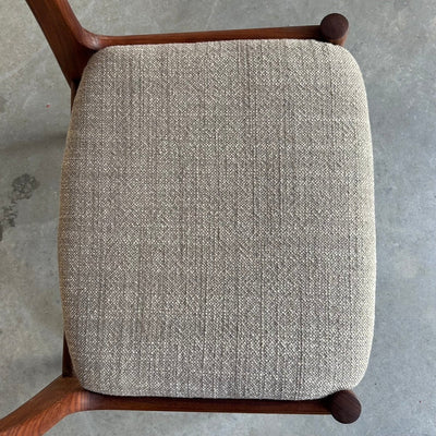 
                  
                    Set 4* Deens vintage eetkamerstoelen teak - LOUI.STORE
                  
                